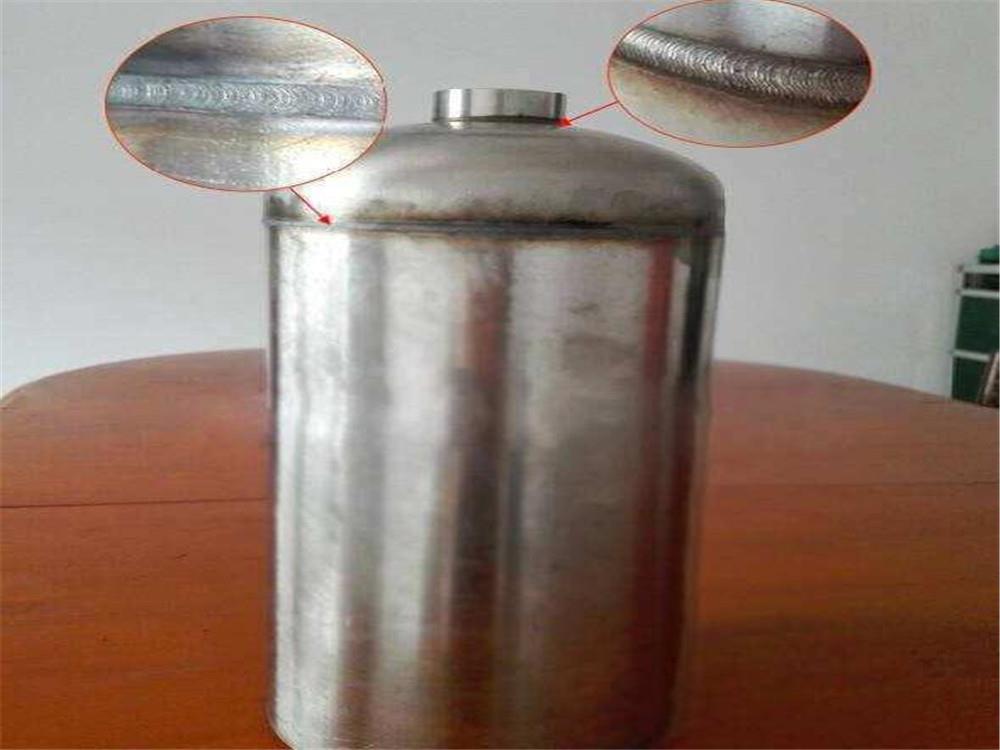 灭火器自动焊接机器人