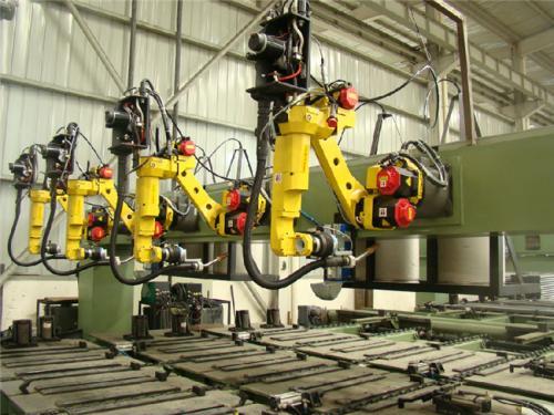 机器人自动焊接流水线