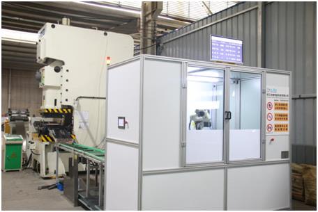 智能、自动化，拉手面板点焊系统