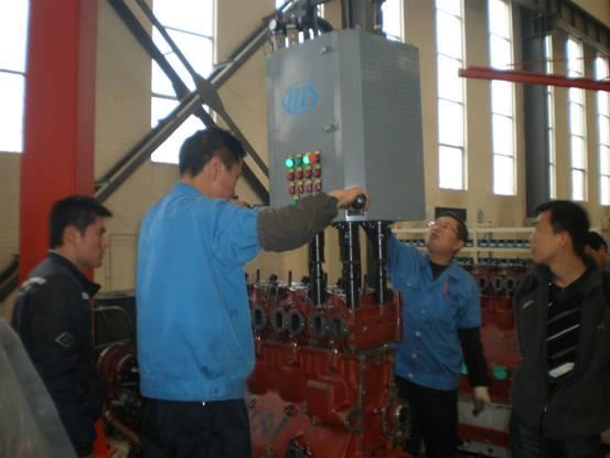 大功率柴油发动机缸盖螺栓拧紧机（4轴）