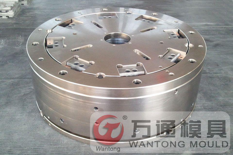 圆锥面/斜平面混合结构活络模具