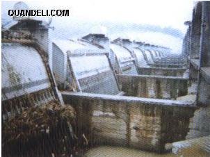 HQ型回转式清污机