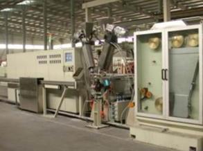 皮泡皮三层共挤物理发泡绝缘串联生产线