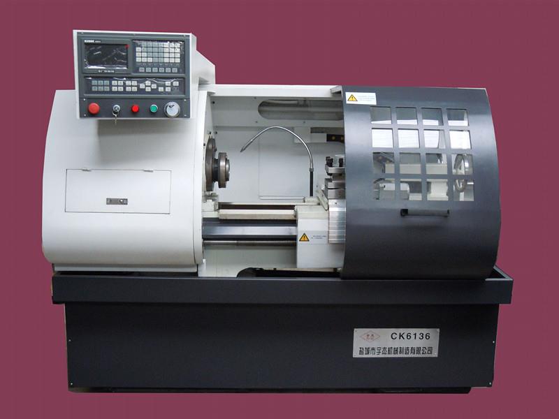 CK6136数控车床