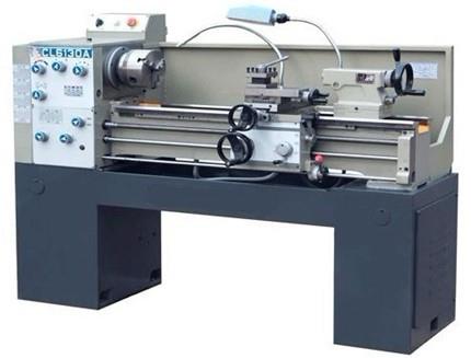 优质小型卧式车床CL6130A