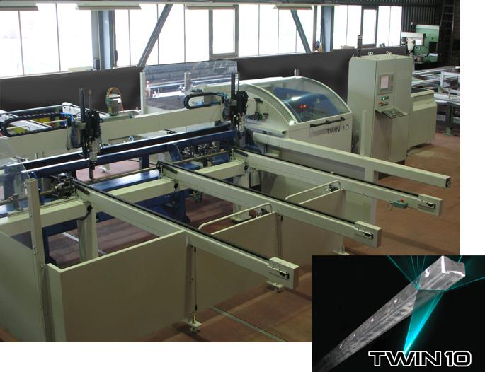 Automatic straightening machine