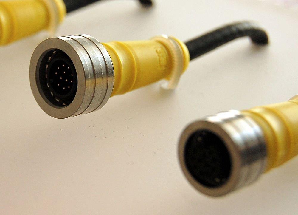 Molex Launches the BradConnectivity Micro-Change M12 12-pole Connector