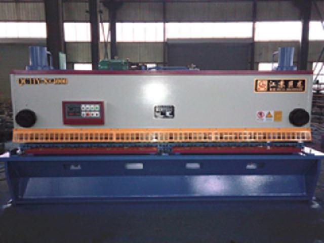 QC11Y/K数控液压闸式剪板机QC11Y-8X4000