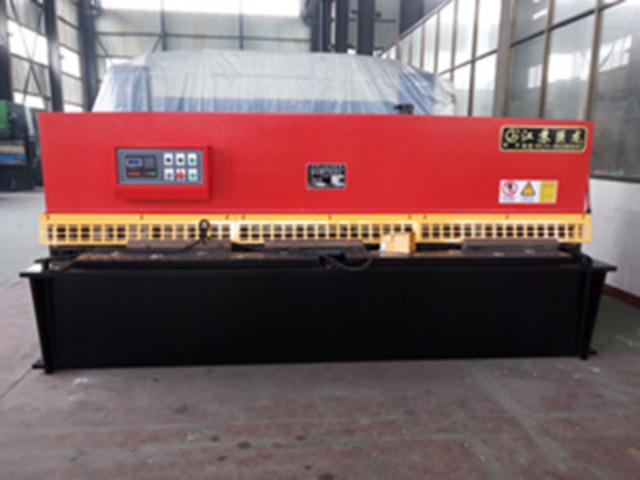 液压摆式剪板机QC12Y-4X3200