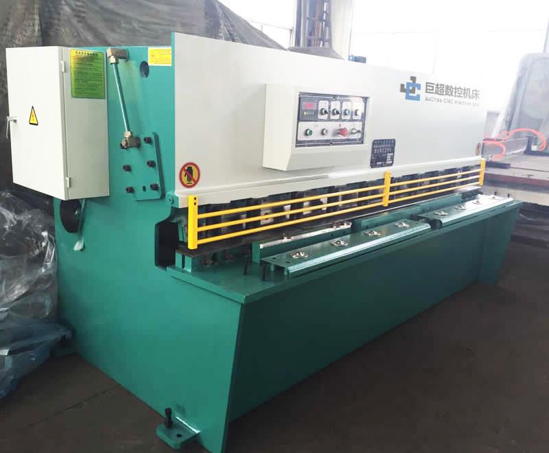 QC12Y-8X2500液压摆式剪板机