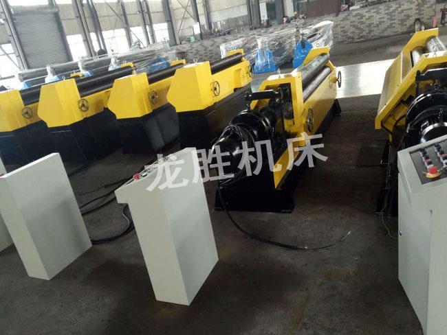 三辊非对称式卷板机