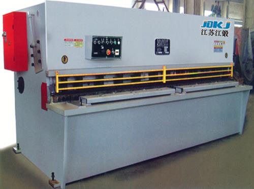 QC12Y-系列液压摆式剪板机