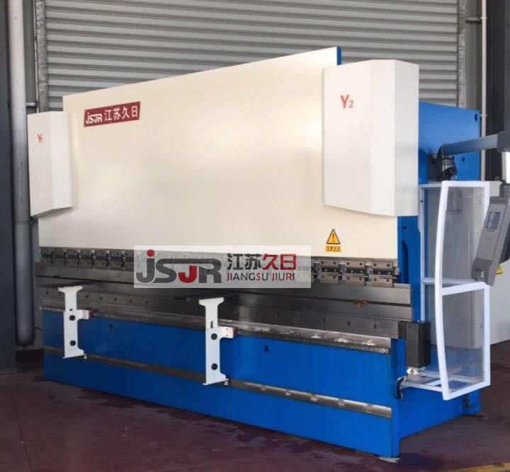 W67K-100T/4000 4+1轴意大利ESA530数控折弯机