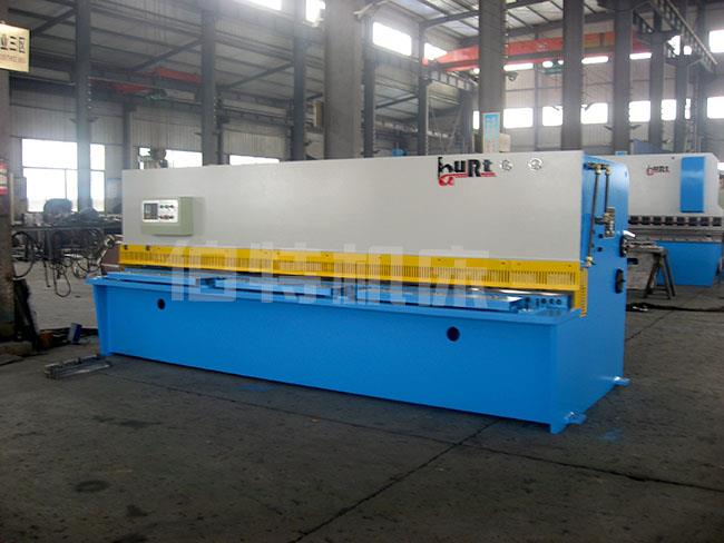 QC12Y系列液压摆式剪板机