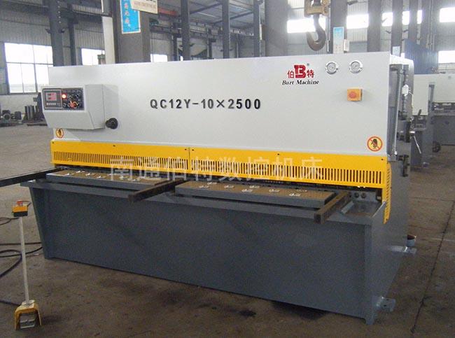 QC12Y-102500液压摆式剪板机