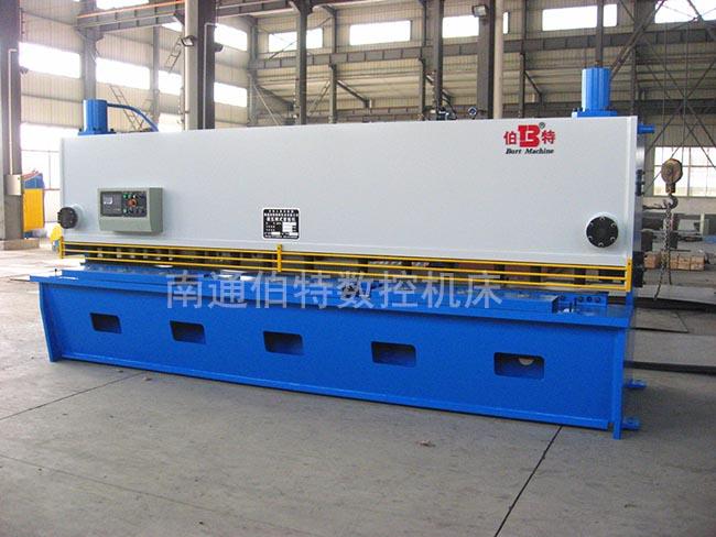 QC11Y-4米闸式剪板机