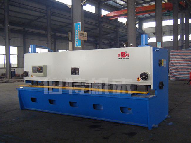 QC11Y液压闸式剪板机