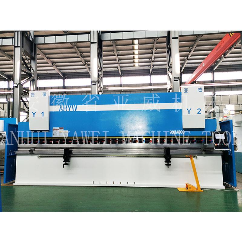 YWB电液伺服数控折弯机200T/6000