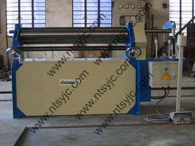 三辊非对称式卷板机