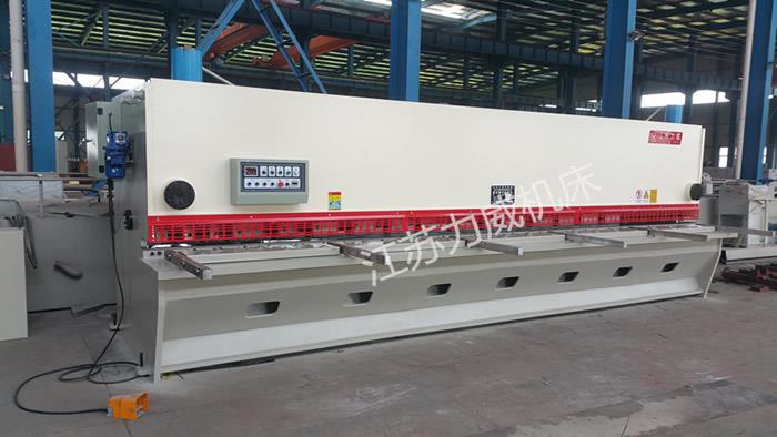 QC11Y-8x6000液压闸式剪板机