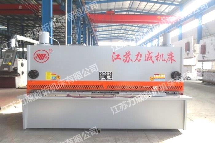 QC11K-12×3200 DAC360数控闸式剪板机