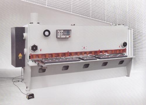 QC11K数控液压剪板机