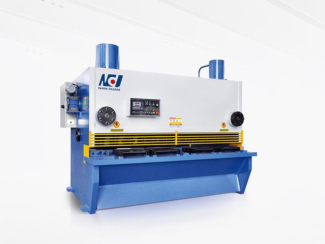 QC11Y 液压闸式剪板机