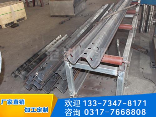 高速公路护栏板设备