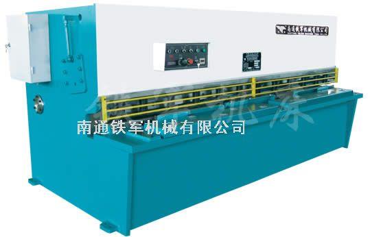 QC12Y-6×3200系列液压摆式剪板机