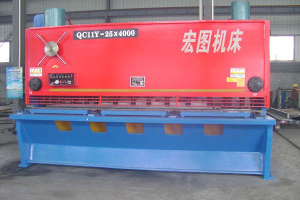 QC11Y-液压闸式剪板机