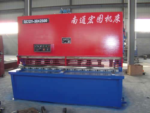 QC12Y-液压摆式剪板机