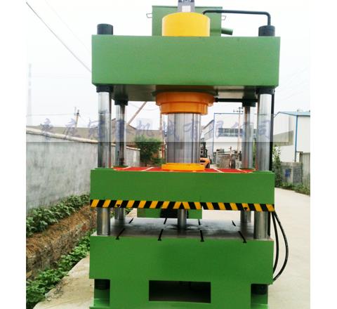 三梁四柱液压机