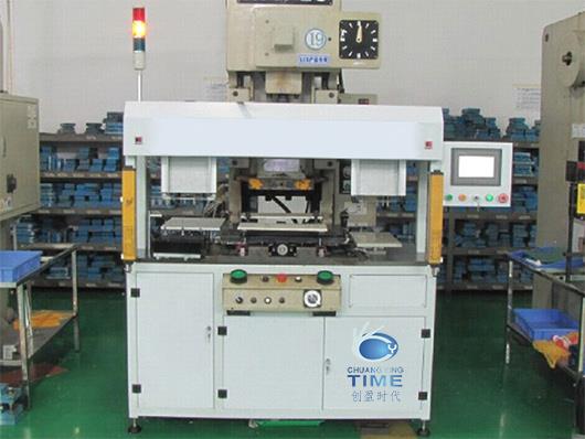 全自动FPC冲床冲压机械手