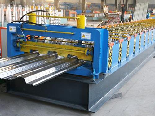 915型楼承板设备