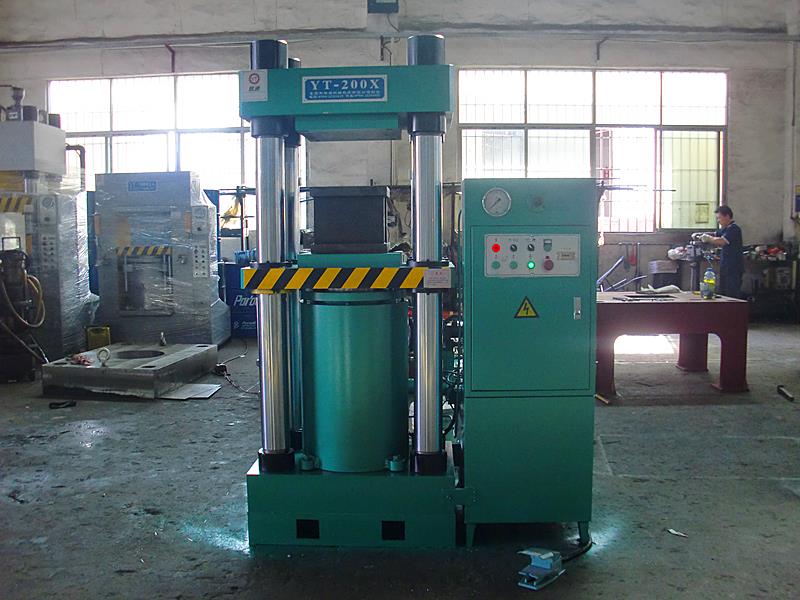 YT-X系列200吨下缸四柱油压机