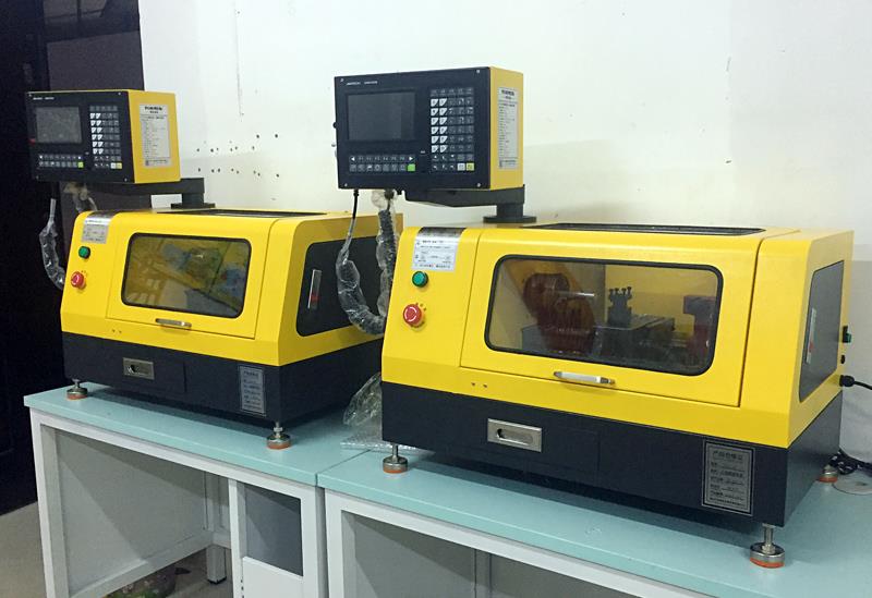 桌面小型数控车床