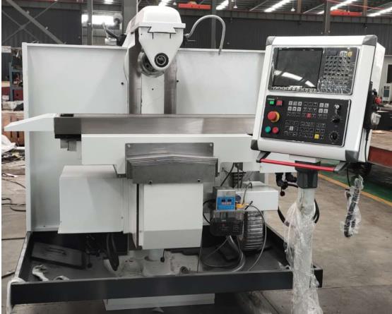 万能升降台铣床