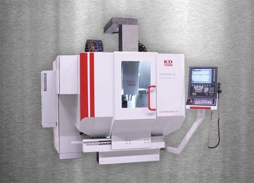 KMC400 U 高速高精度五轴立式加工中心