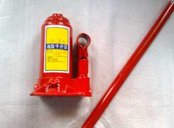 立式液压千斤顶