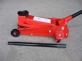 卧式液压千斤顶