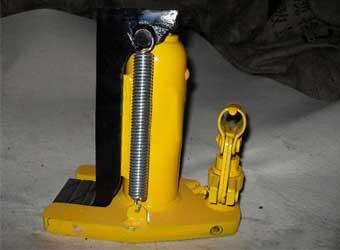 爪式千斤顶