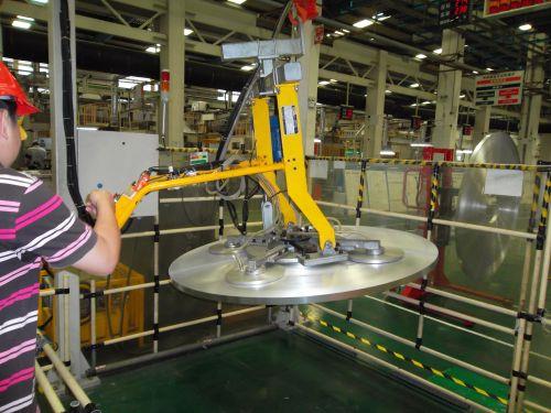 VC卷材搬运吸盘吊具