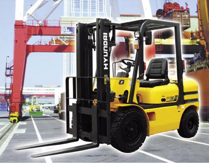 平衡重式内燃叉车CPC20/25/30/35E 05