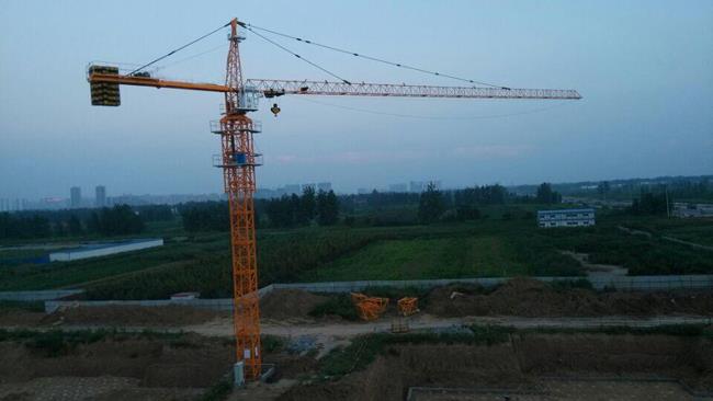 QTZ5516塔式起重机