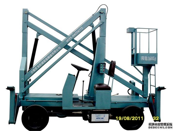 柴油机自行曲臂式液压升降机