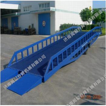 移动式液压登车桥