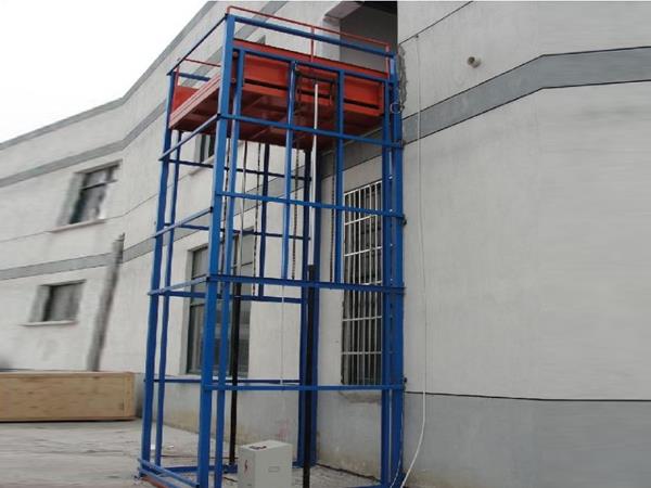 XDZ-01导轨式升降机