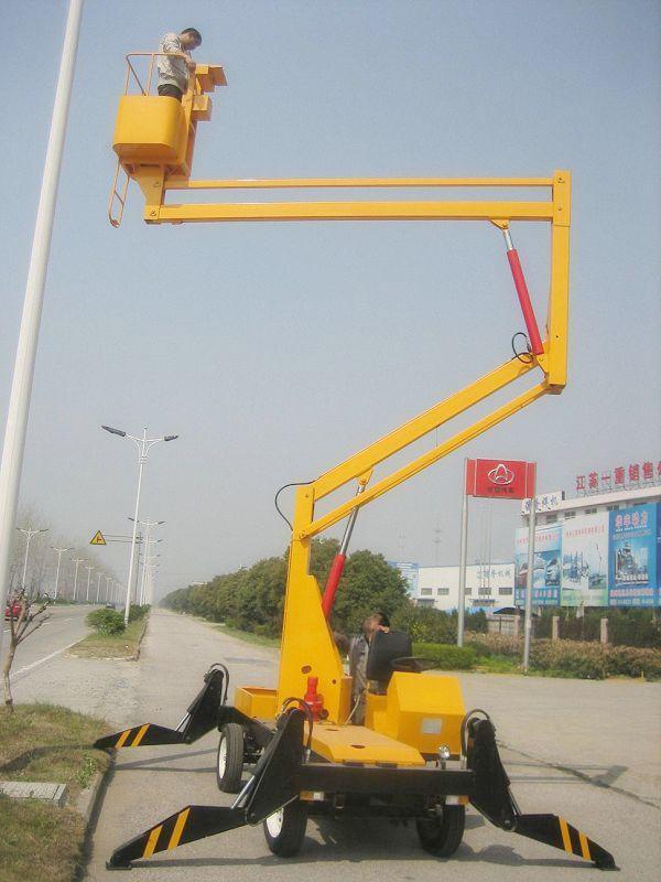 曲臂式高空作业车