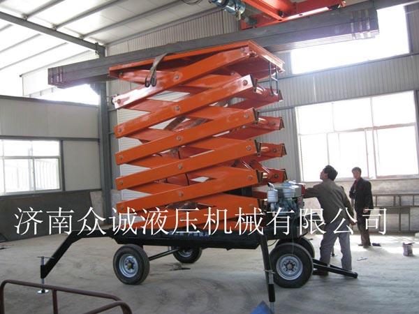 四轮移动式升降机