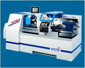 conventional lathe with digital assistance